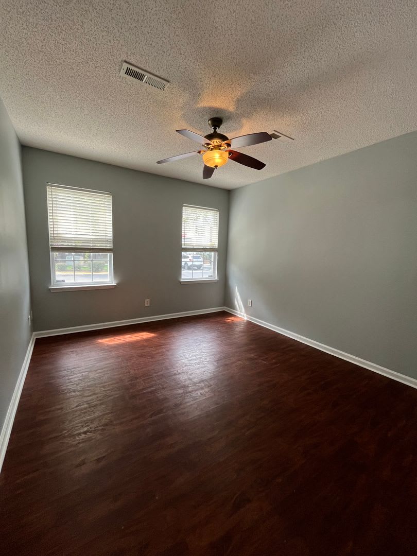 3 Bedroom Townhome in Liberty Hall – photo 3