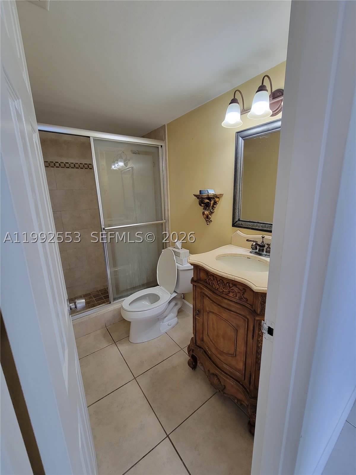2020 NE 135th St – photo 4