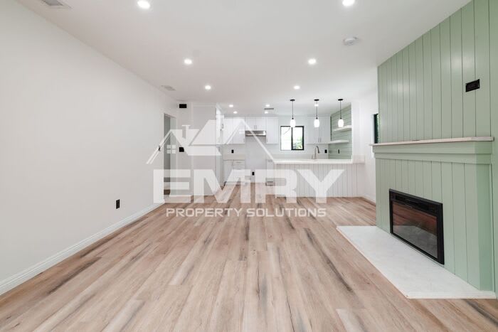 9135 Arrington Avenue – photo 3