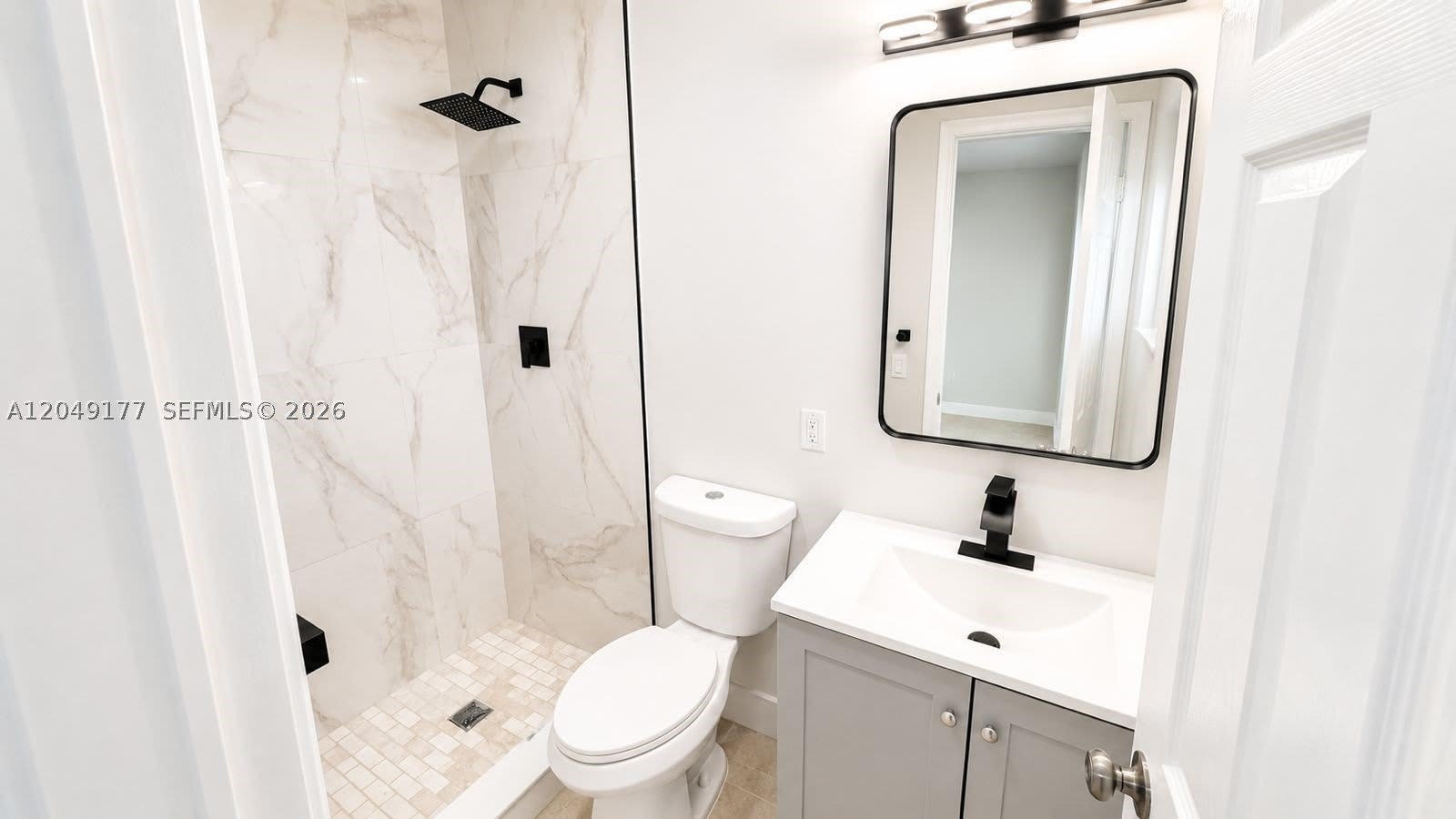 2332 Roosevelt St – photo 3