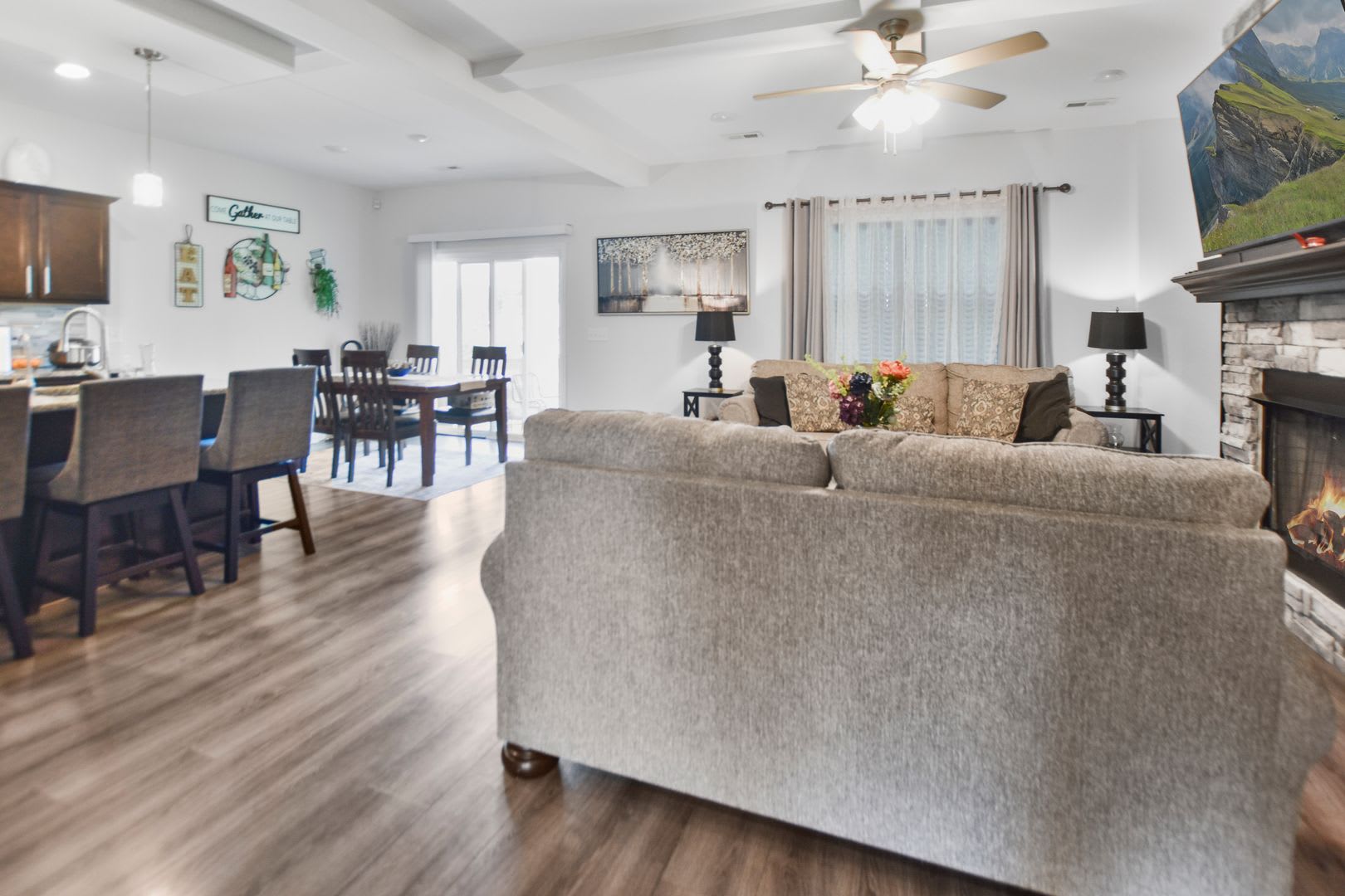 Pet Friendly Four Bedroom! – photo 3
