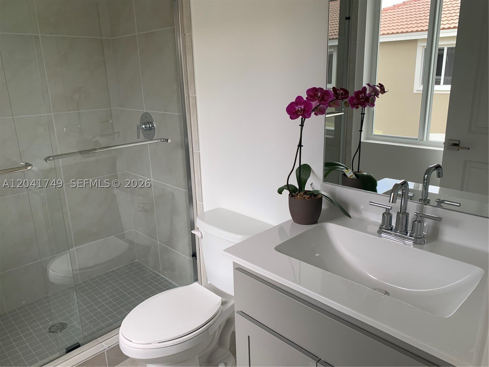 1068 SE 24th Ave – photo 3