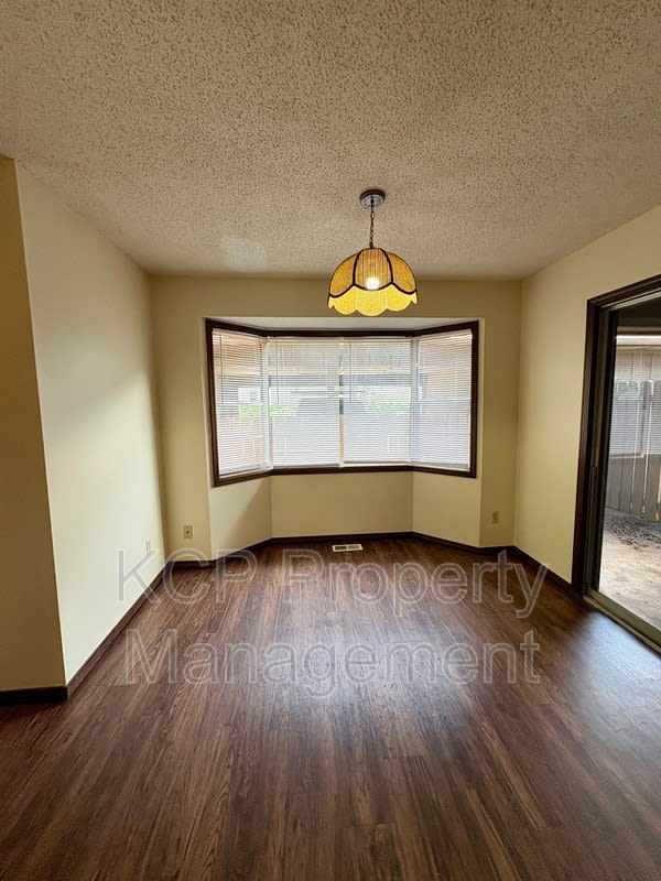 4802 South U – photo 4