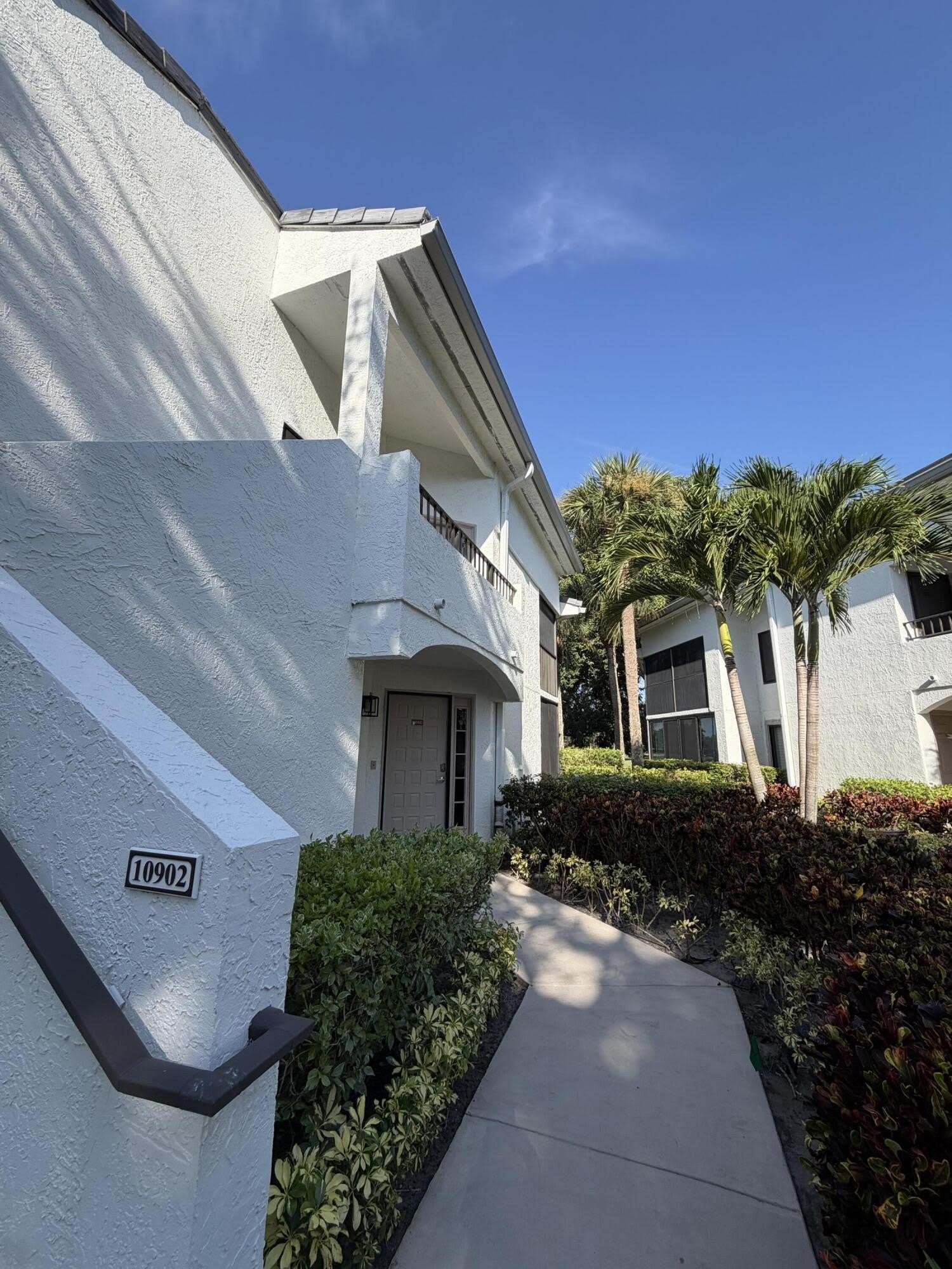 15321 Strathearn Drive – photo 5