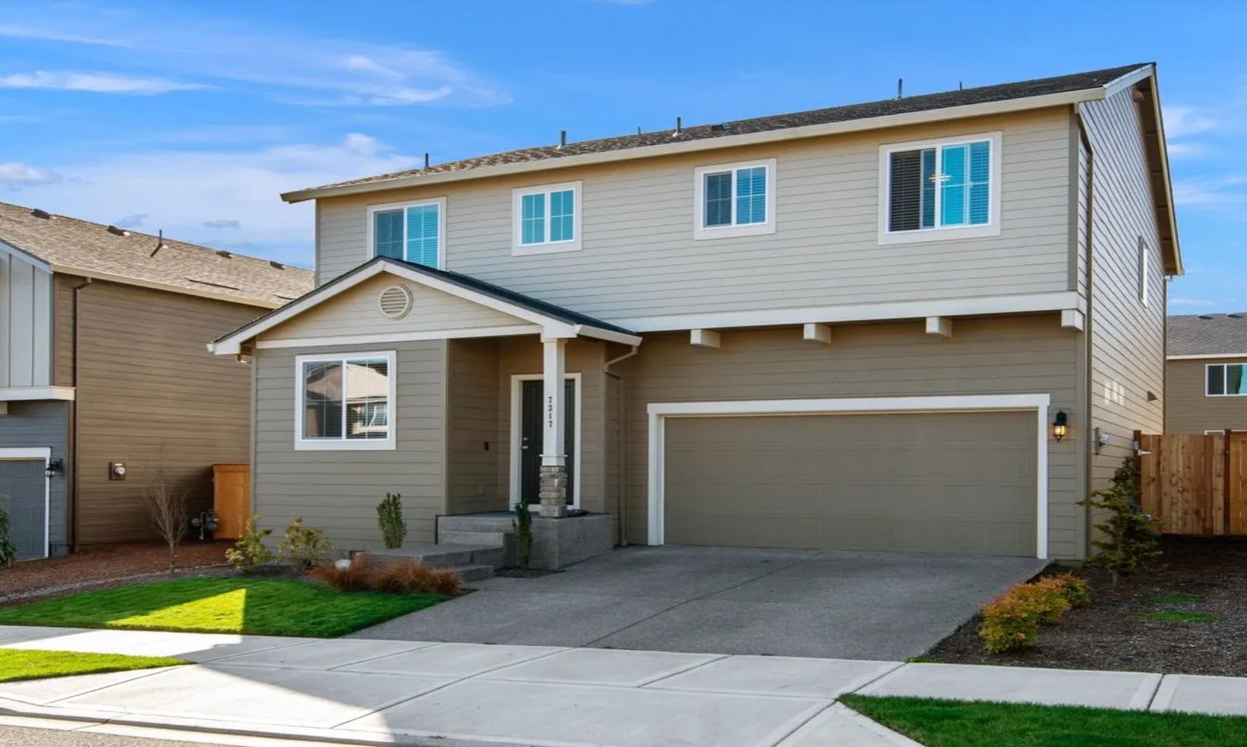 5-Bedroom Residence in Camas — Community Pool – photo 2