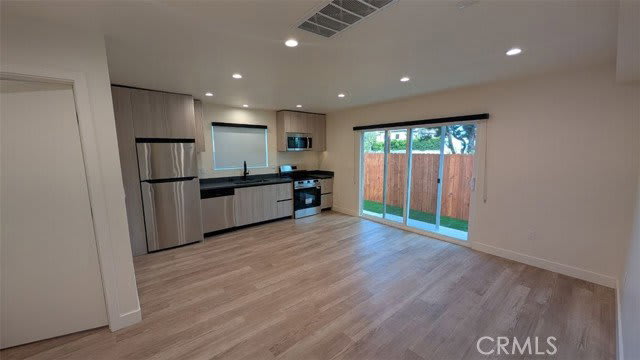 7810 Flight Avenue – photo 3