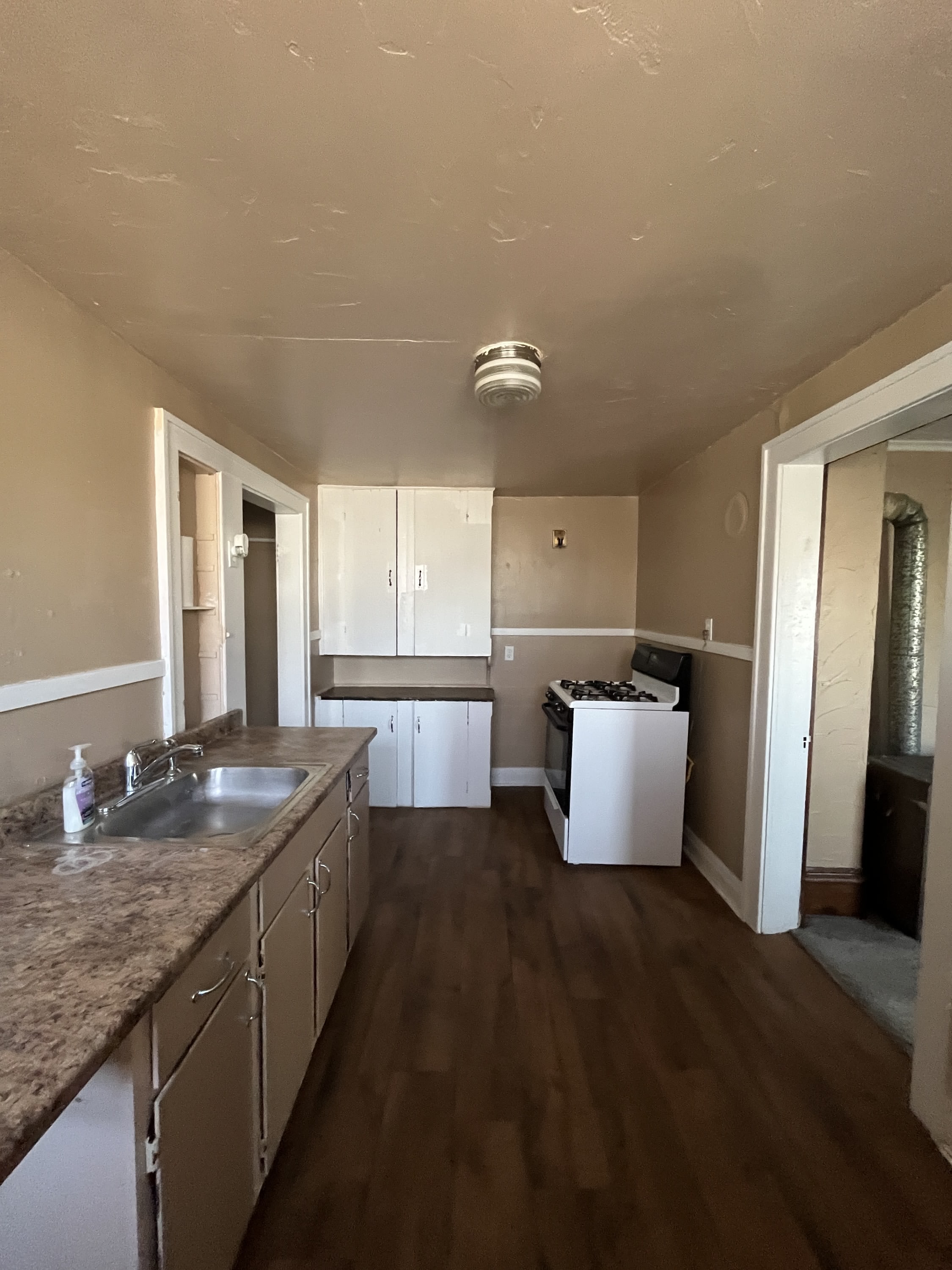 111 Myrtle Street – photo 2