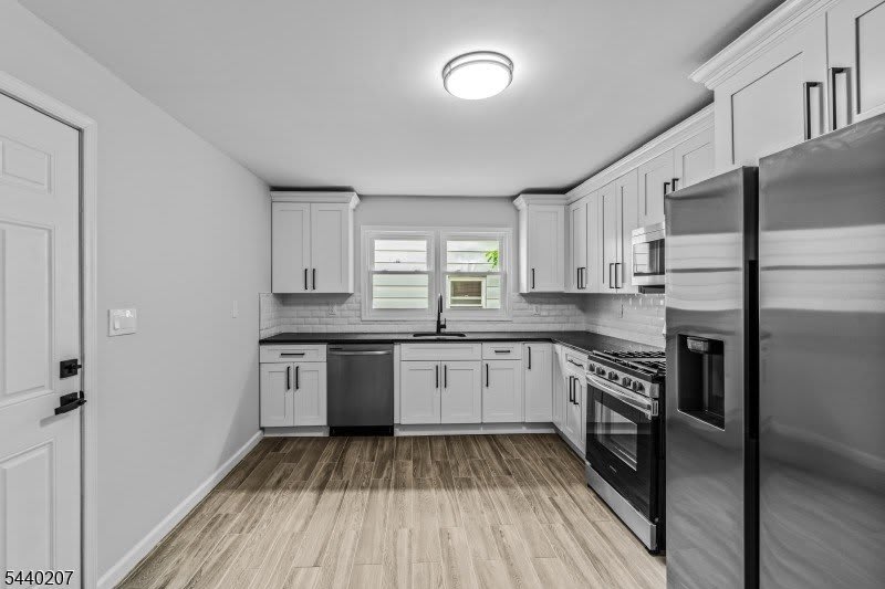 115 Smith St – photo 3