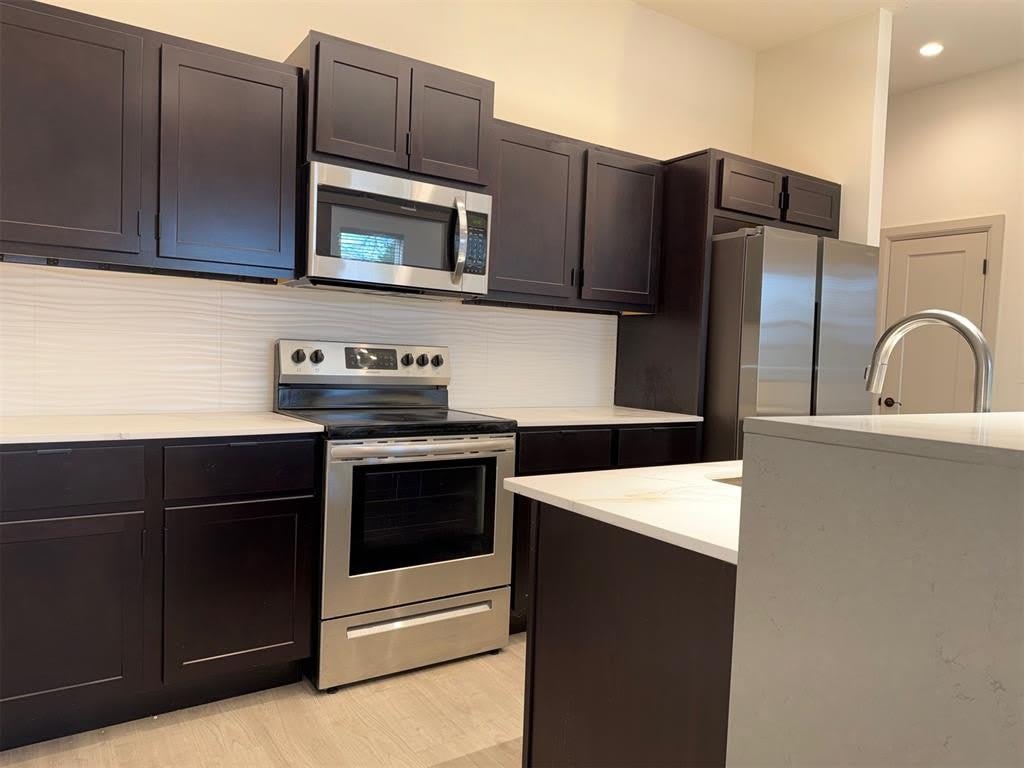 575 S Fretz Avenue – photo 5