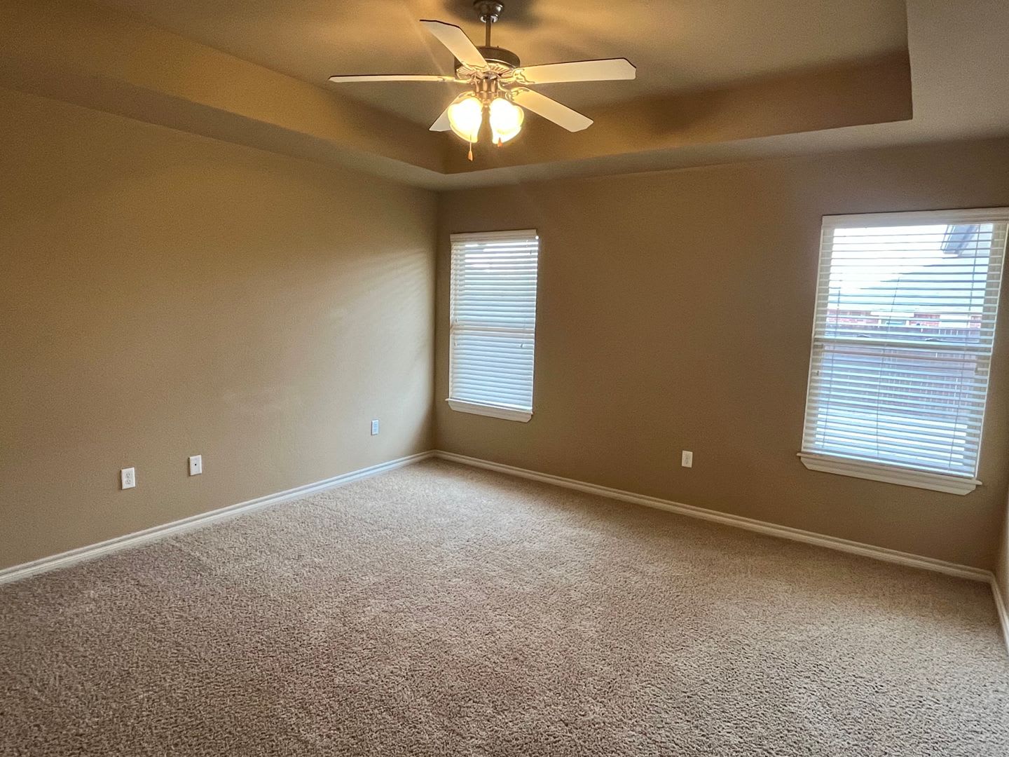 Cute 4 Bedroom With Storm Shelter – photo 5