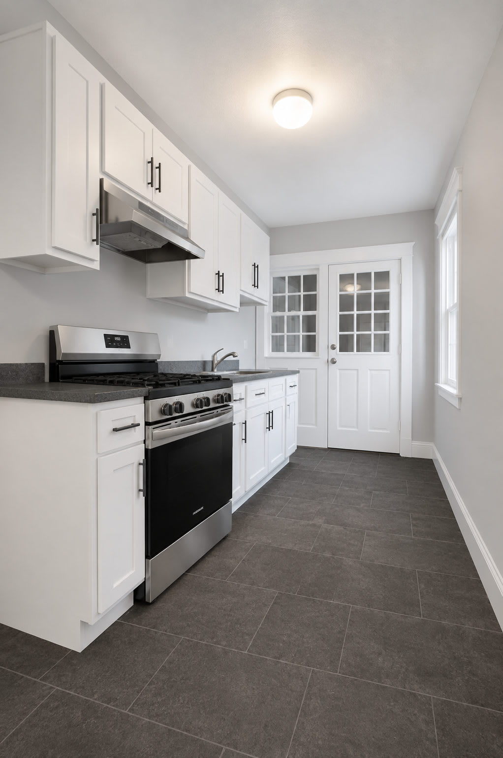 236 Remington Street 1 – photo 1