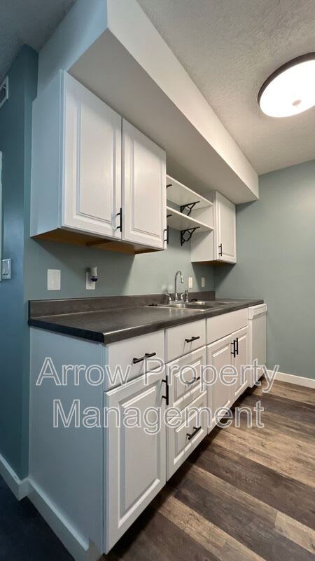 3405 Holdrege Street – photo 2