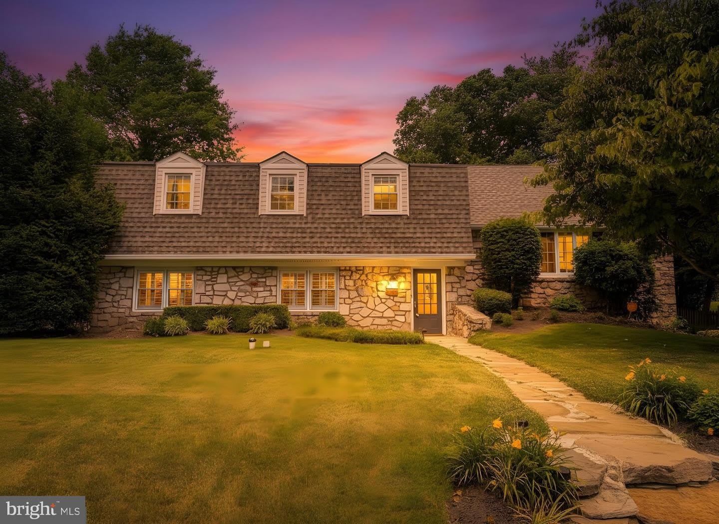 1168 TEMPLE DR – photo 2