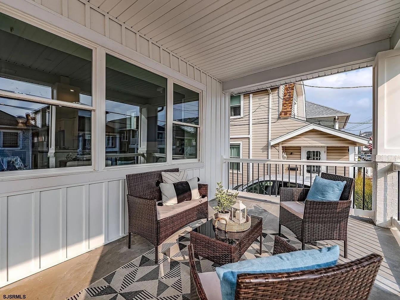 106 N Troy Ave – photo 4