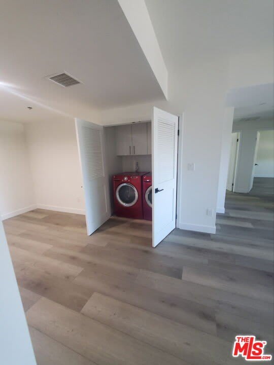 1029 S Hobart Blvd – photo 2