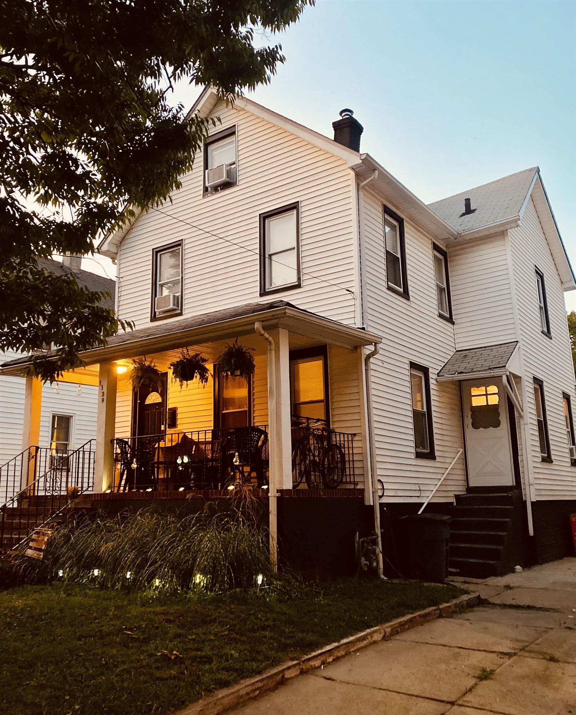 1139 Asbury Ave – photo 1