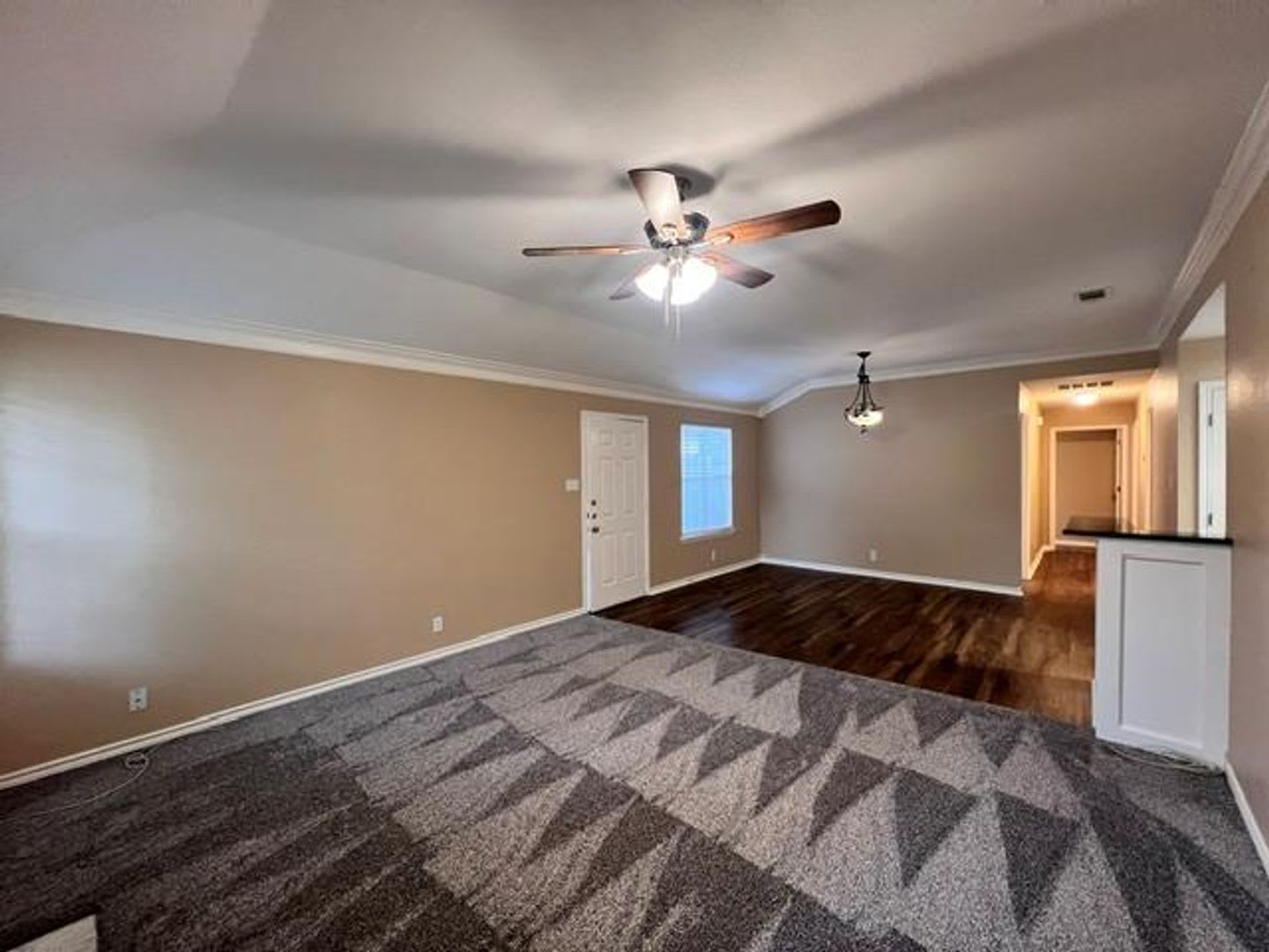 Beautiful 3 Bedroom Treed Lot Round Rock Schools Remodeled Refrigerator – photo 4
