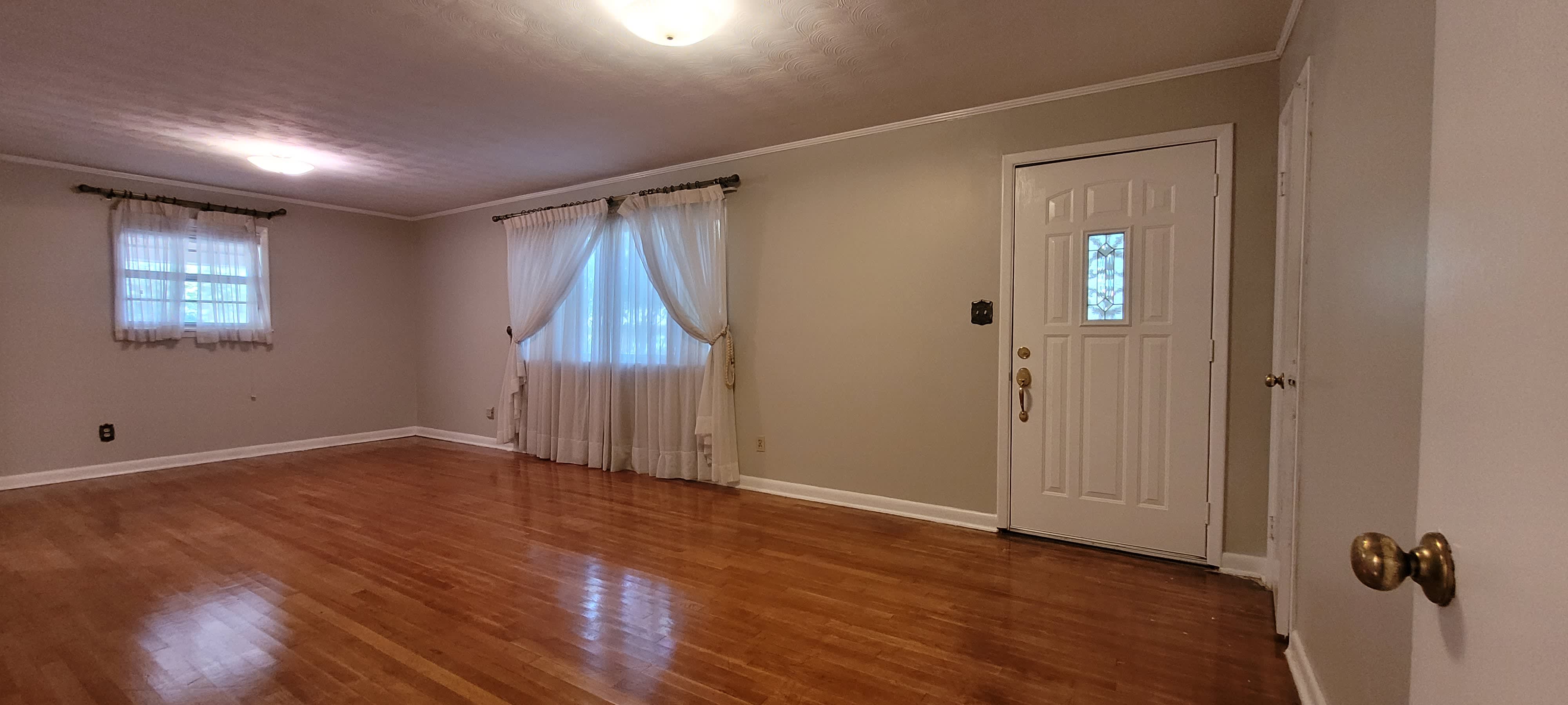 205 Government St – photo 1