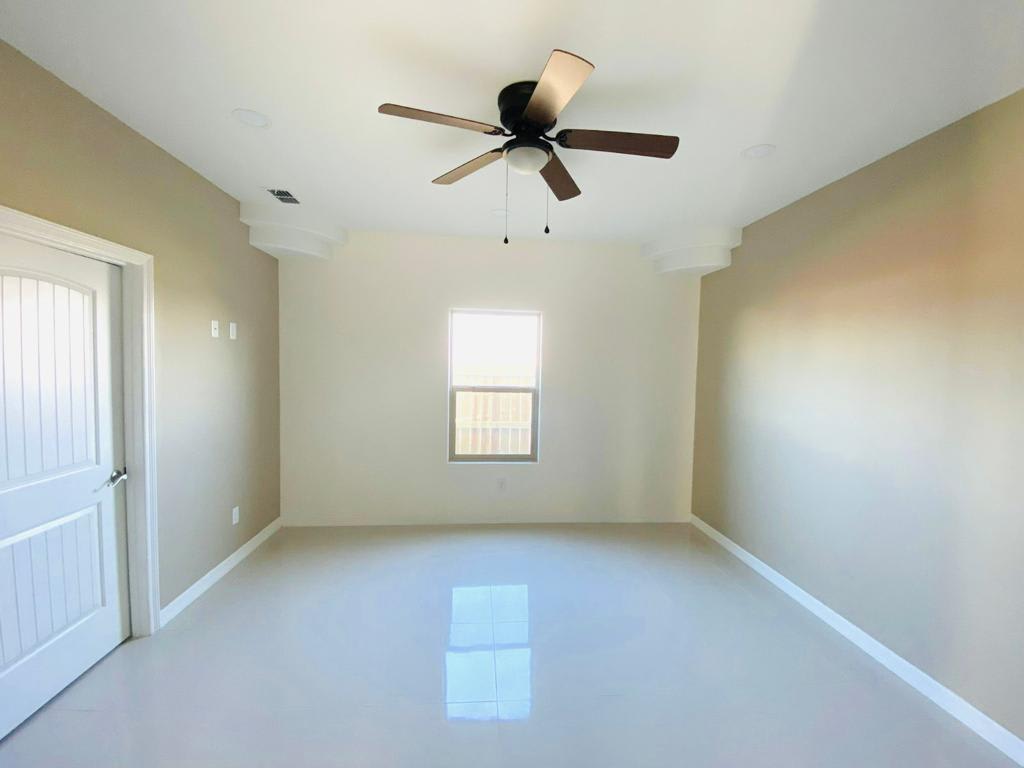 209 W Rutherford Ave – photo 4