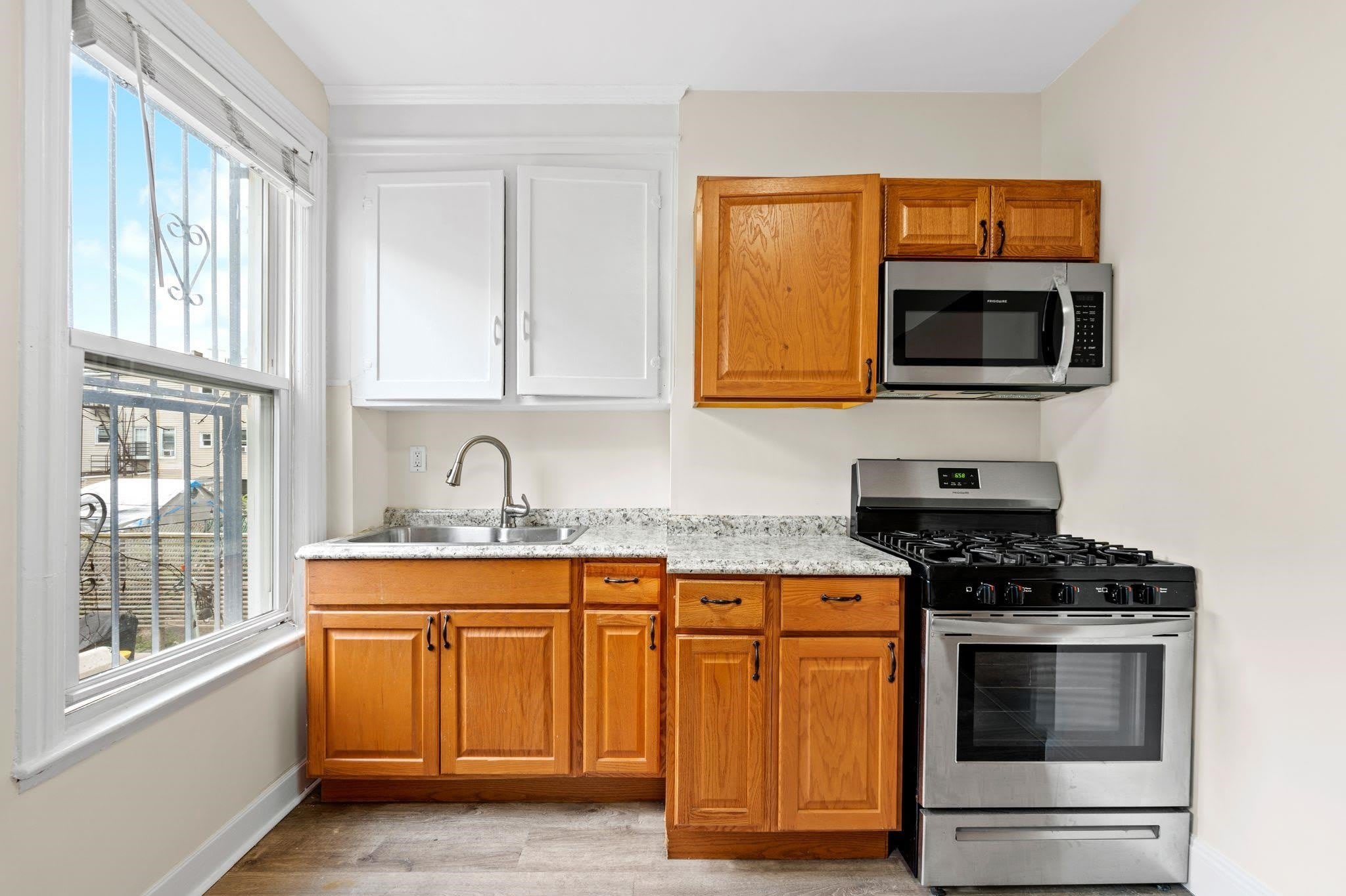 294 CLERK ST – photo 5