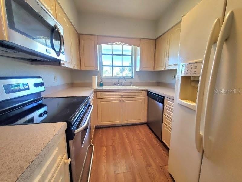 2451 AQUILOS Court – photo 5