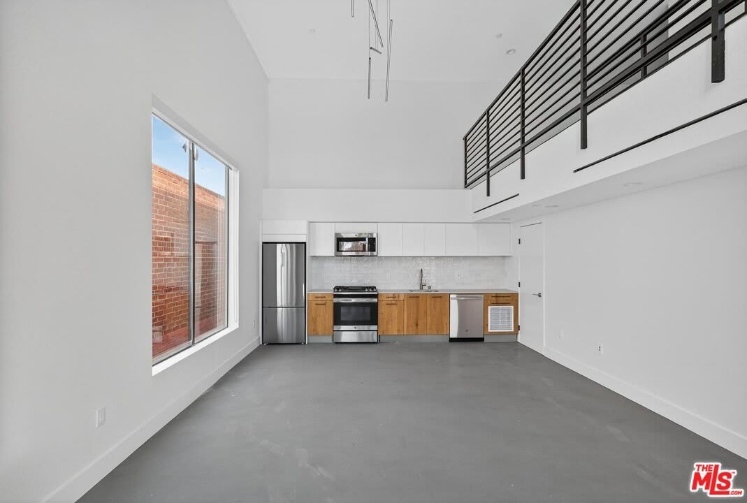 2412 Eads St – photo 4