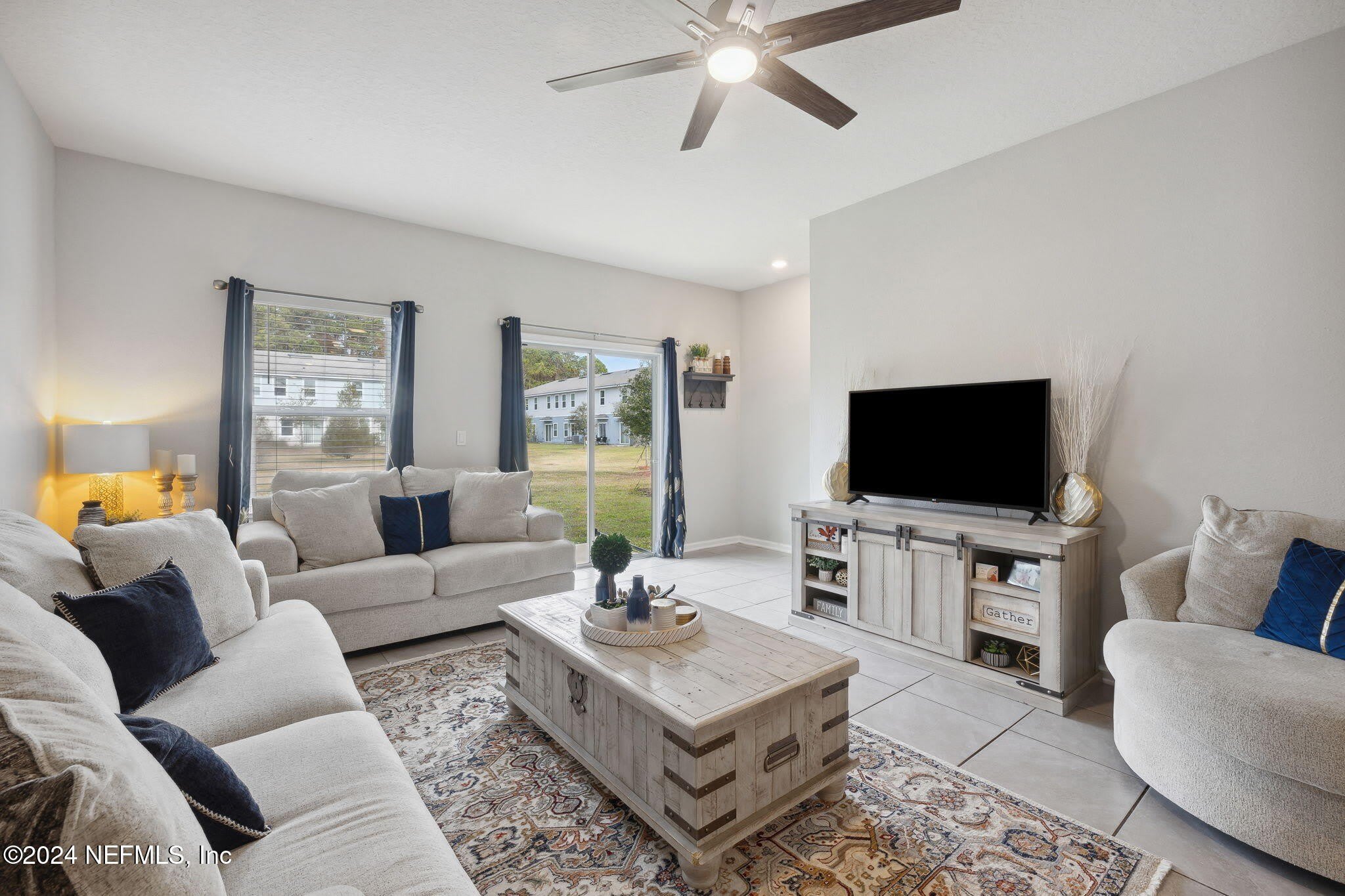 936 CAPITOL Parkway – photo 4