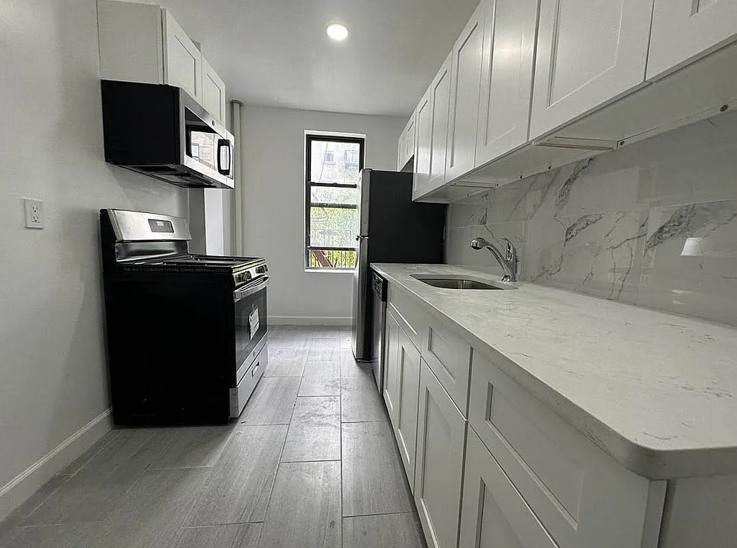 560 Audubon Ave – photo 3