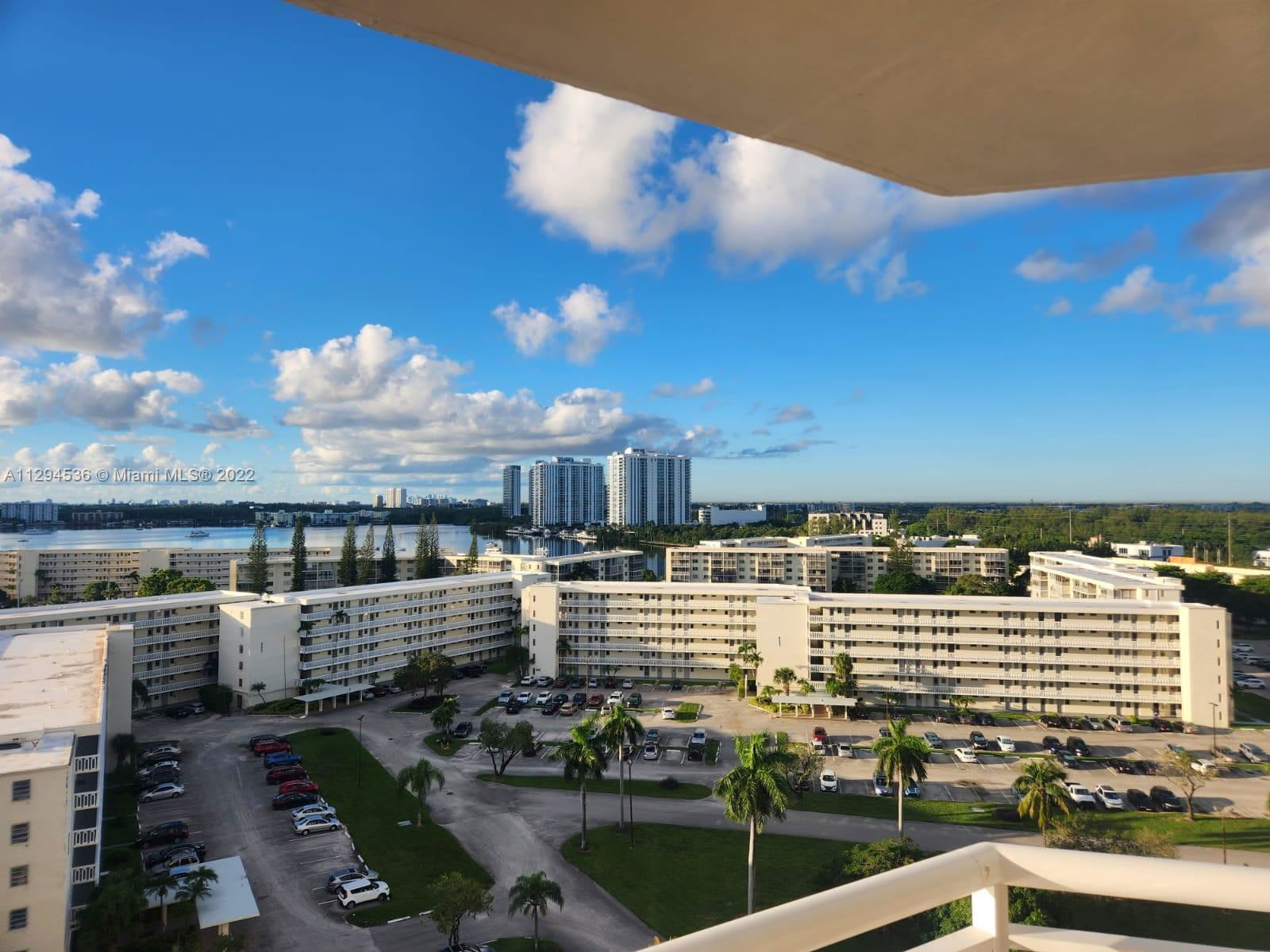 18041 Biscayne Boulevard – photo 2