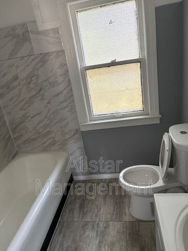 3255 E 139th Street – photo 5
