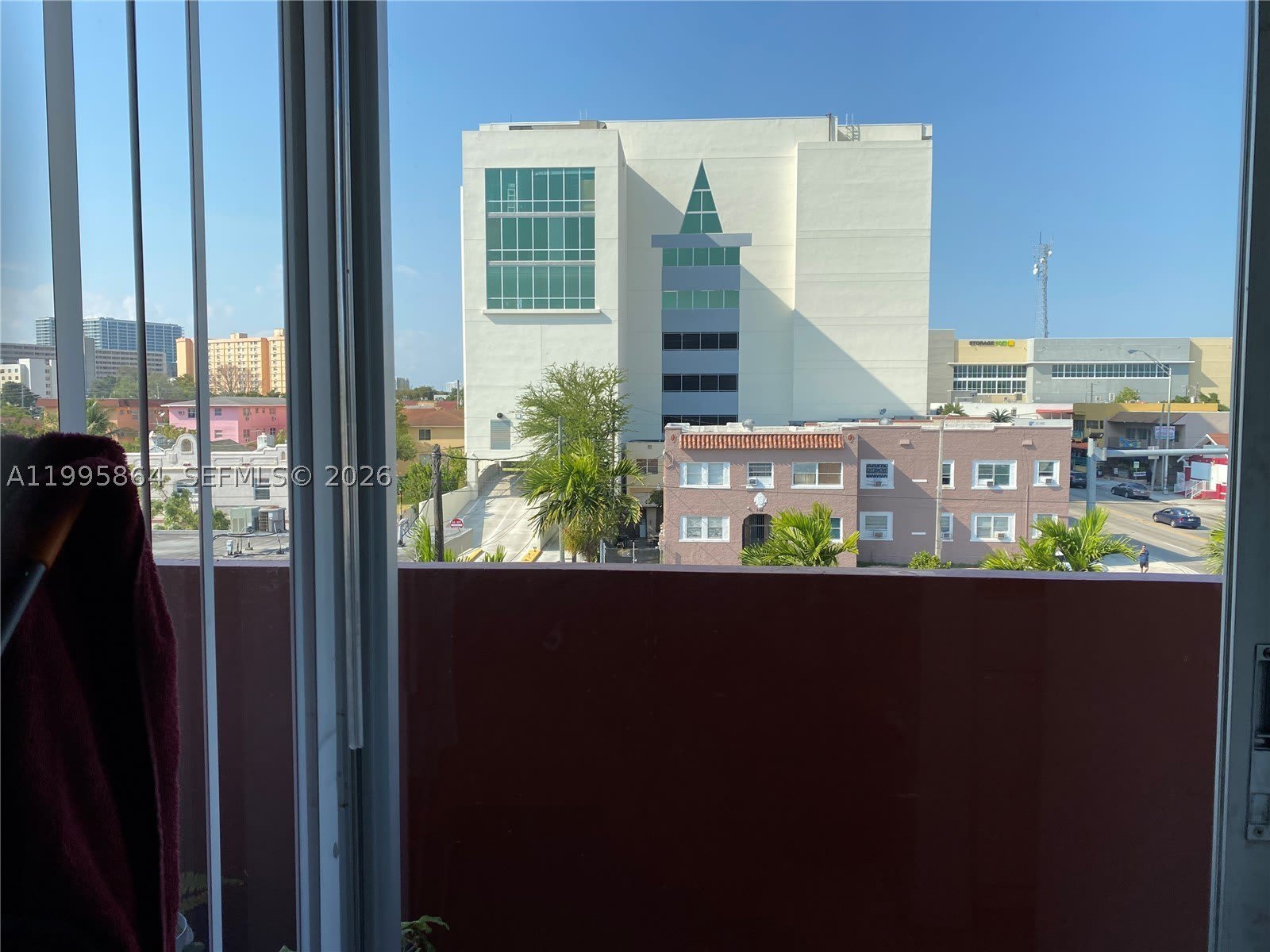 420 NW 12 Ave – photo 5