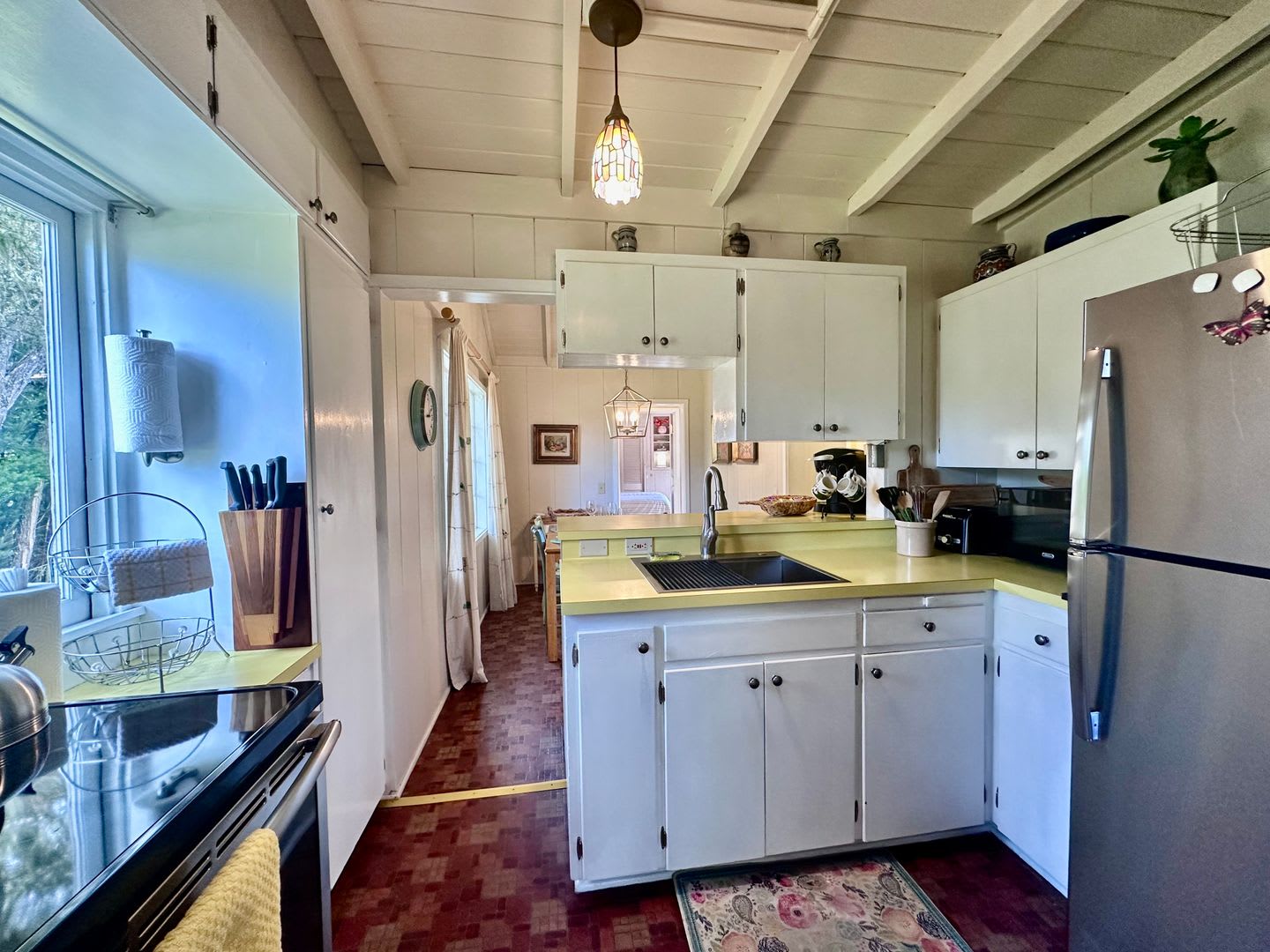 Idyllic Fully Furnished Cottage in Asilomar Dunes Available Monthly – photo 5