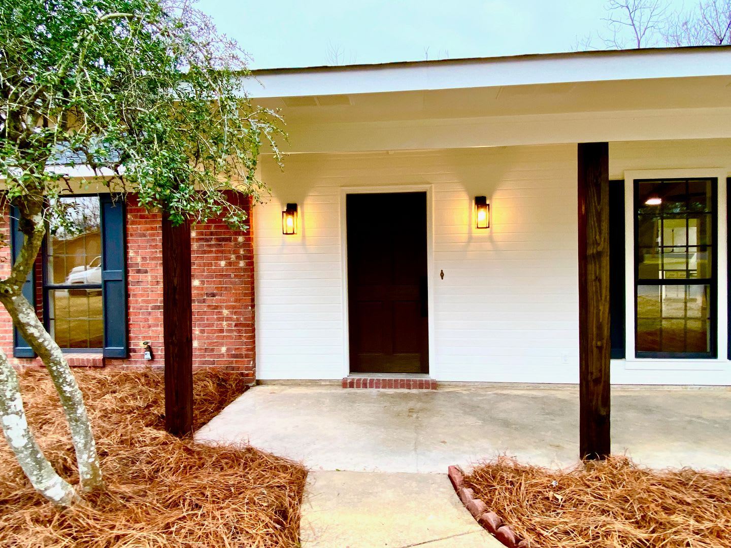 Update 3 Bedroom 2 Bath – photo 2