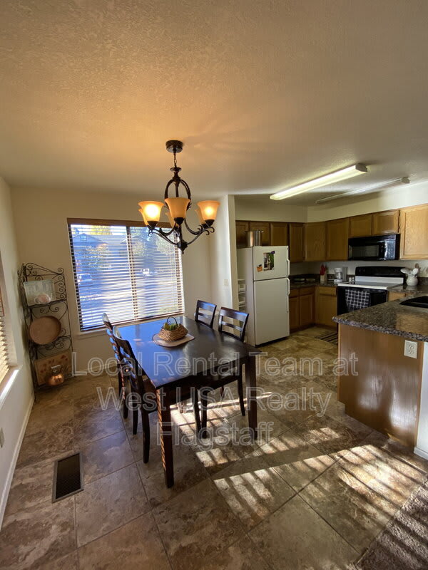 2707 N Walnut Hills Dr – photo 5