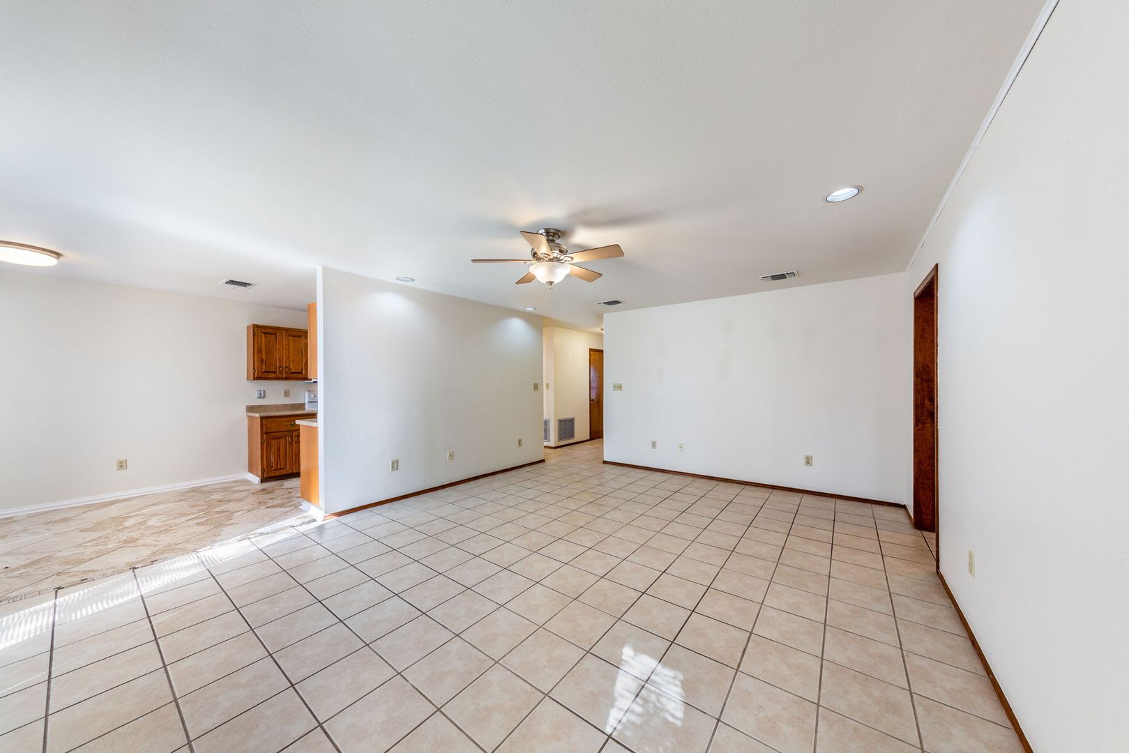 57 Woodcreek 78676 – photo 5