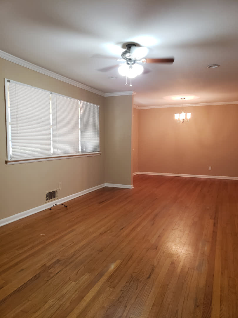 MOVE IN SPECIAL 1/2 OFF 1st MONTHS RENT – photo 2