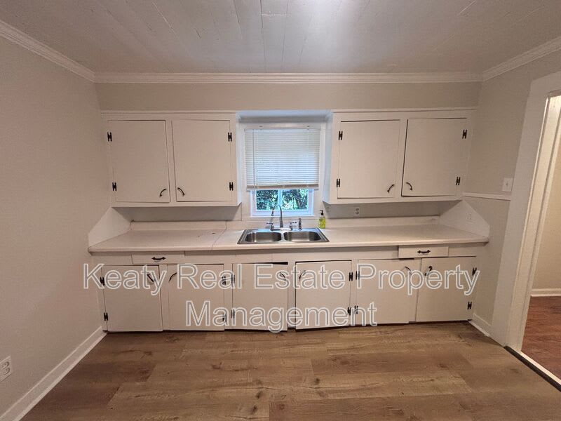 408 1/2 Harding Street – photo 5