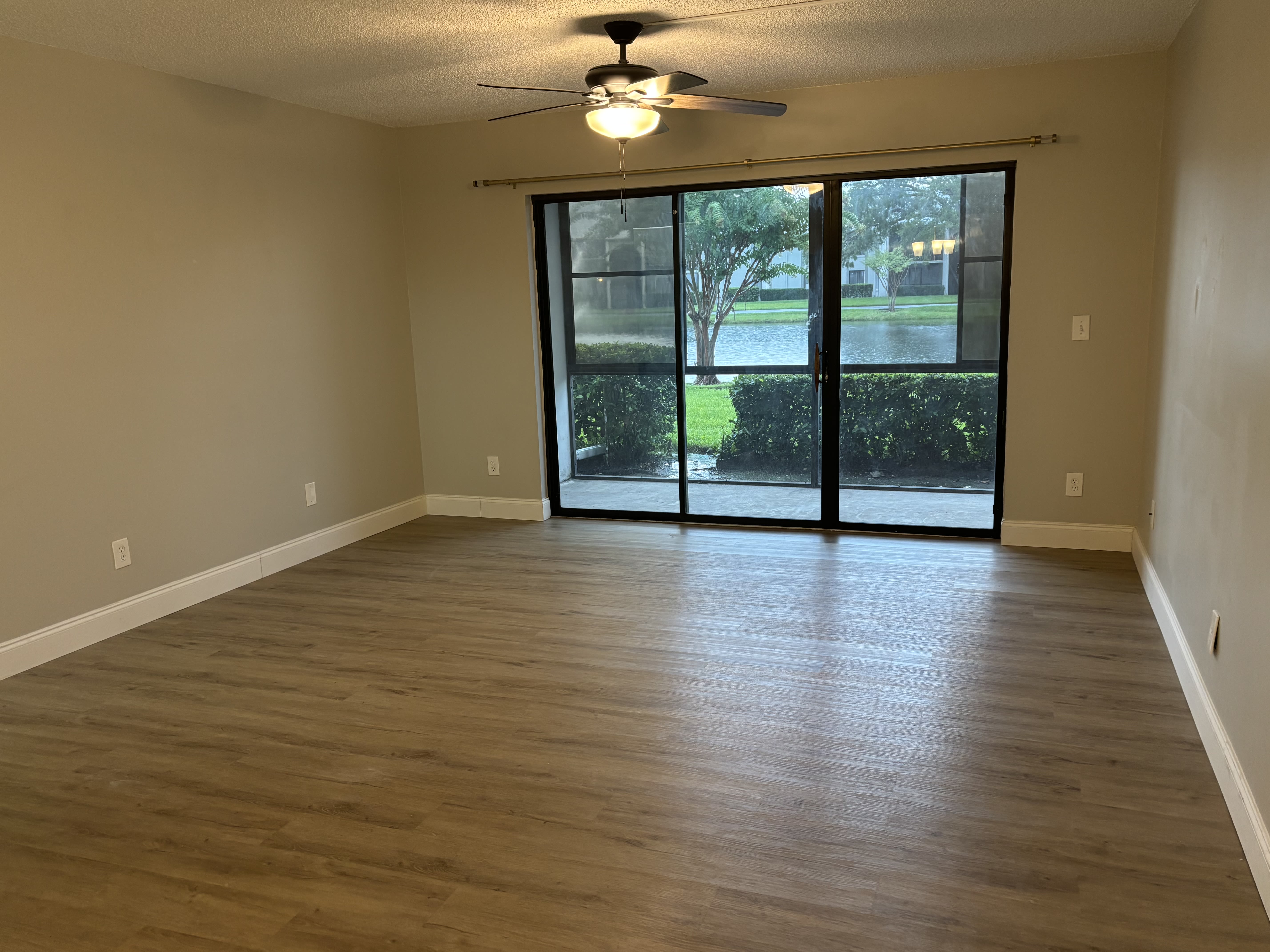 1017 South Pine Ridge Circle – photo 2