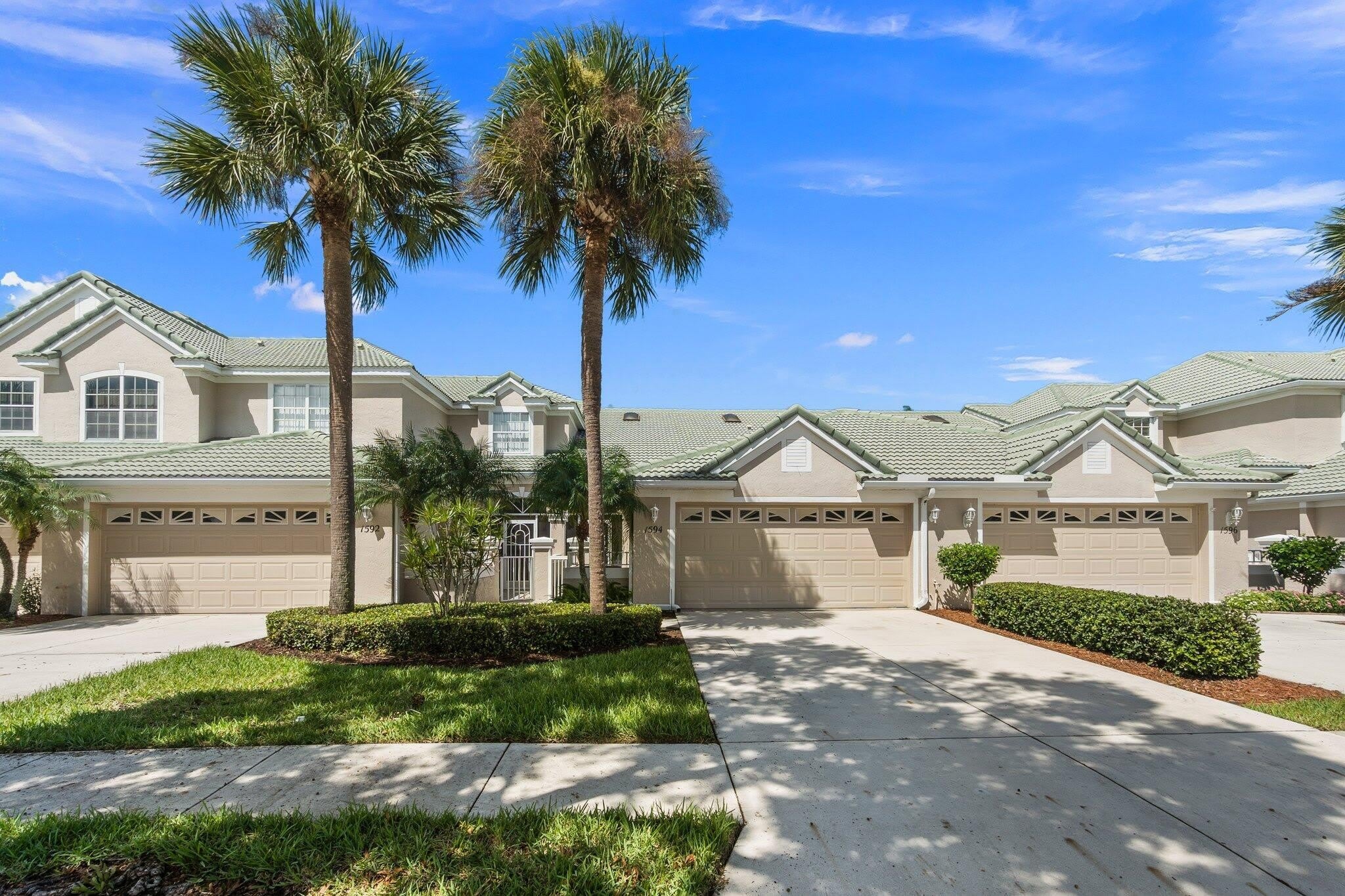 1594 SW HARBOUR ISLES Circle – photo 1
