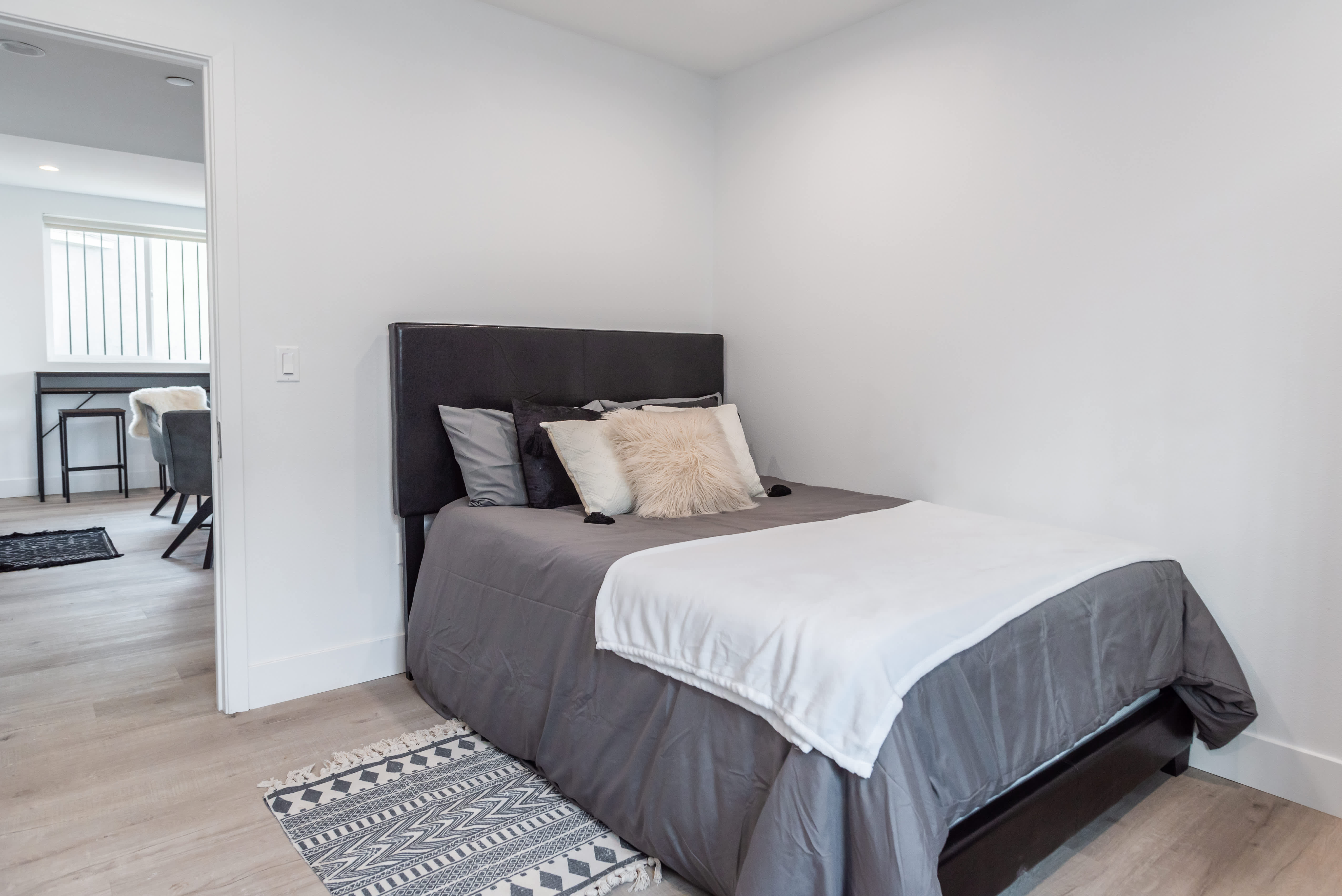 1622 W 35th Street – photo 5