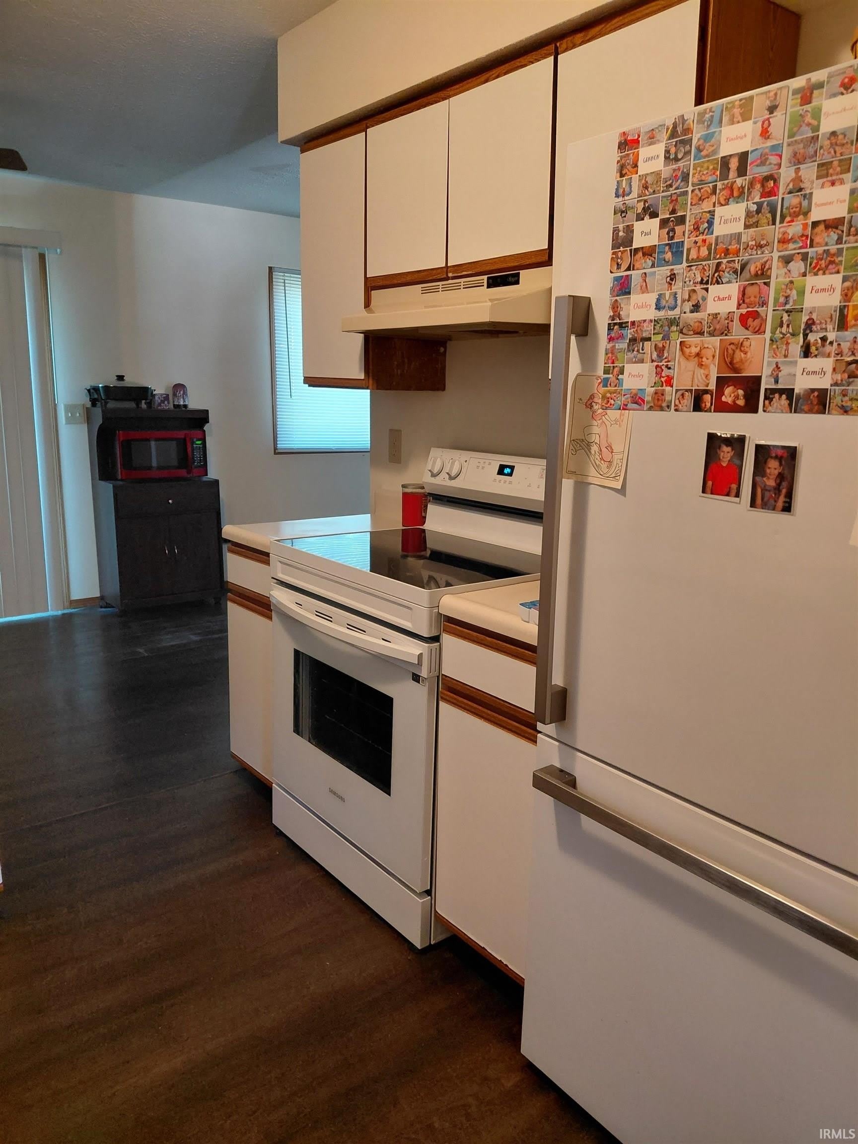 402 S Village Court – photo 3