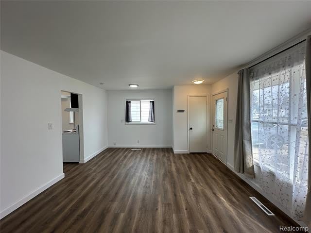 1615 E Greig Avenue – photo 5