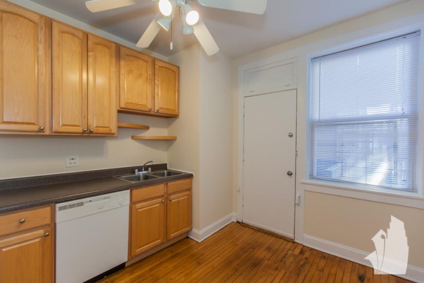 855 West Cornelia Avenue – photo 2