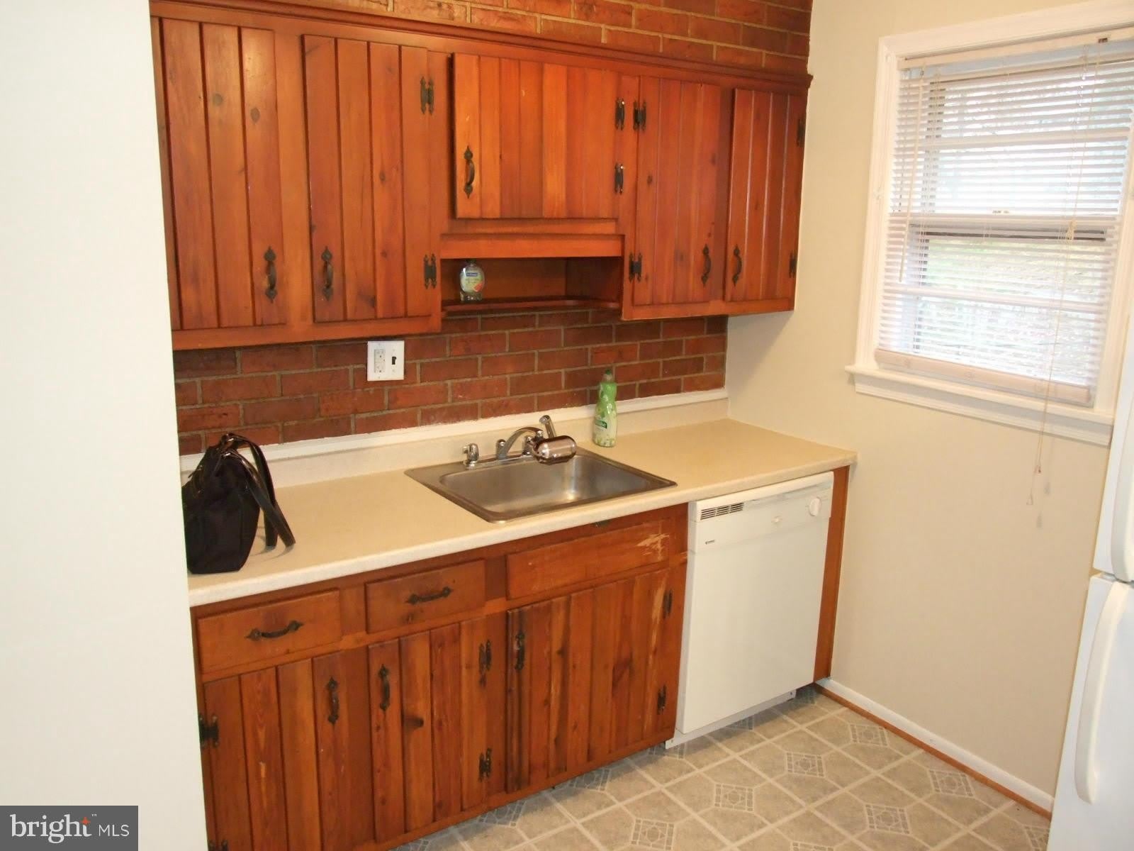 8116 CARROLLTON Parkway – photo 4