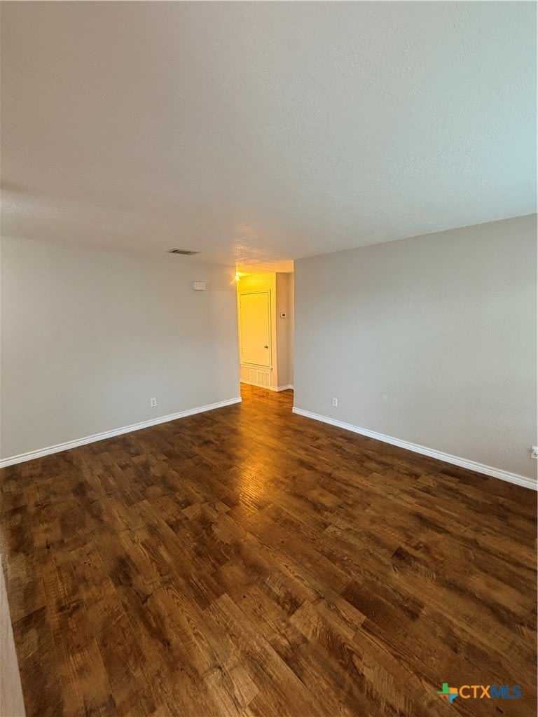 208 Uhland Road – photo 5