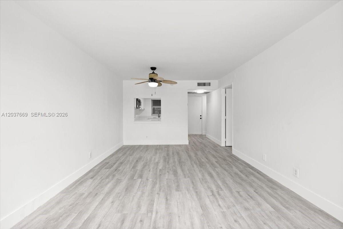 9441 Evergreen Place – photo 4