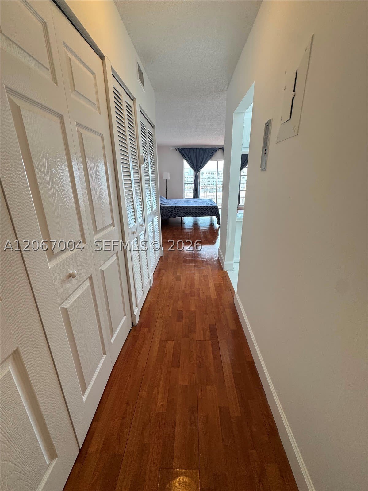 2200 E Hallandale Beach Blvd – photo 3