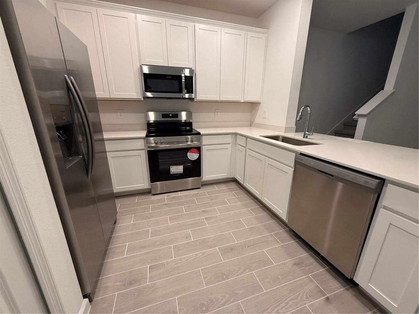 3674 SE 37TH Court – photo 4