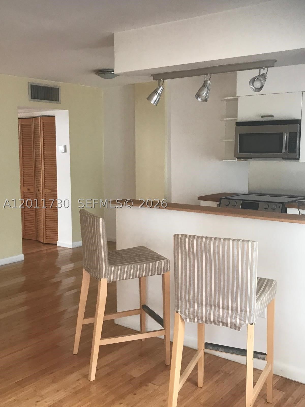 949 Pennsylvania Ave – photo 3