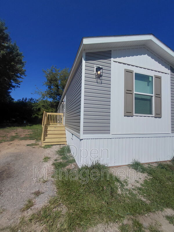 284 Kathy Circle – photo 1
